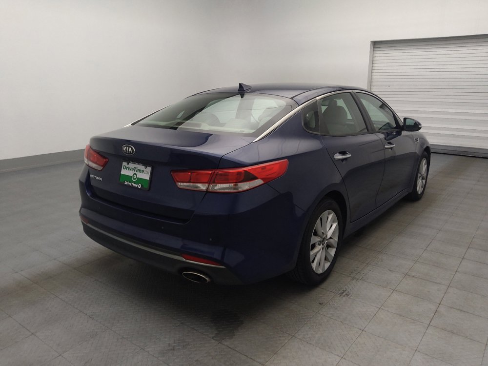 Used 2018 Kia Optima LX w/ 17" Alloy Wheels Package FWD image 9