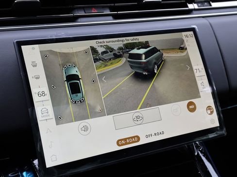 New 2026 Land Rover Range Rover Sport Dynamic SE AWD/4WD image 8