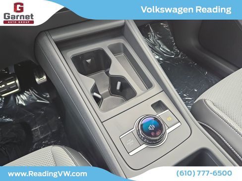 New 2026 Volkswagen Tiguan SE R-Line image 17