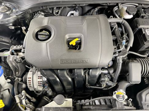 Used 2022 Kia Forte LXS image 27