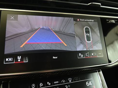 Used 2023 Audi SQ8 Prestige AWD/4WD image 6