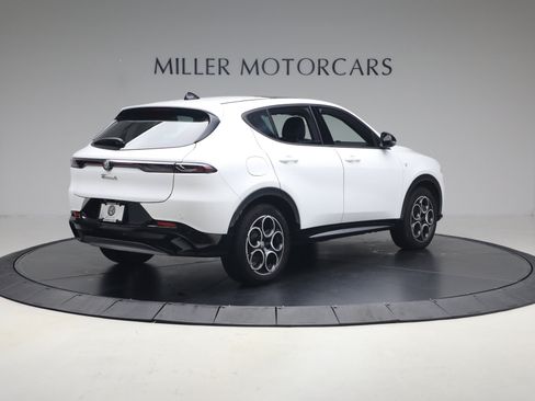 Used 2024 Alfa Romeo Tonale Ti w/ Premium Interior Package AWD/4WD image 6