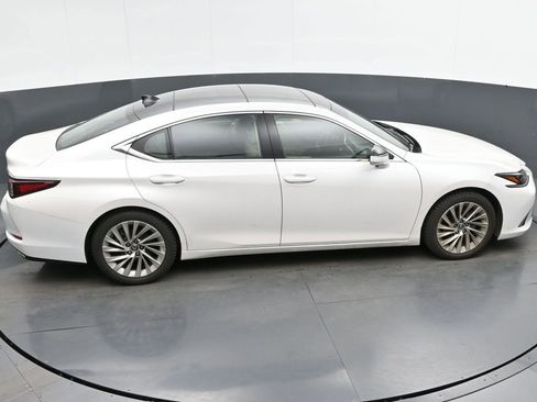 Used 2021 Lexus ES 350 Ultra Luxury w/ Accessory Package 2 image 44