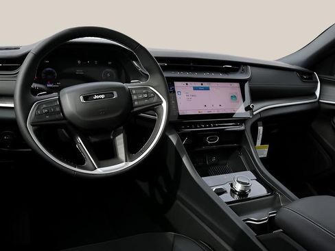 New 2026 Jeep Grand Cherokee Altitude AWD/4WD image 14