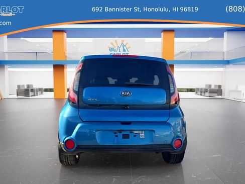 Used 2015 Kia Soul + w/ Audio Package FWD image 6