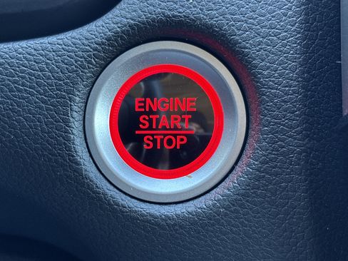 Used 2018 Honda CR-V EX image 6