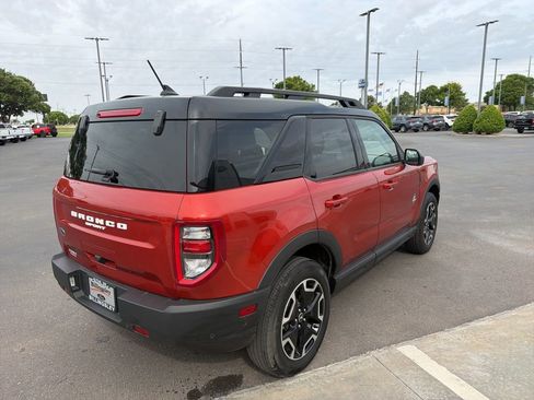 Used 2024 Ford Bronco Sport Outer Banks w/ Tech Package AWD/4WD image 5