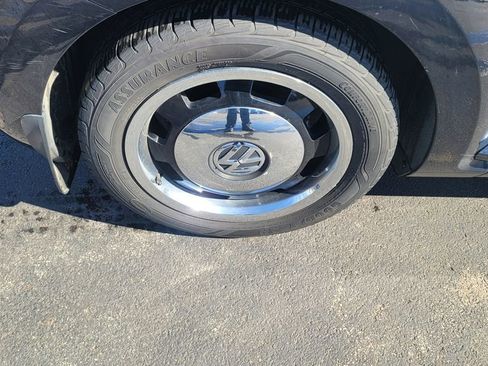 Used 2016 Volkswagen Beetle 1.8T Classic image 13