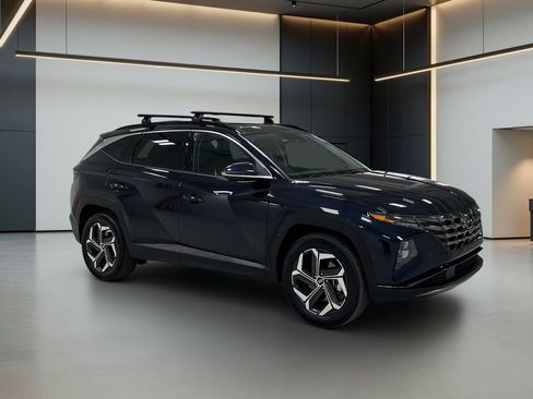 Certified 2024 Hyundai Tucson Limited AWD/4WD image 9