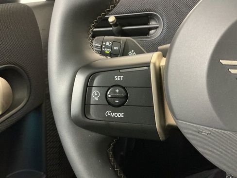 Certified 2025 MINI Cooper S image 17