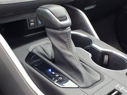 Used 2022 Toyota Highlander XLE image 15