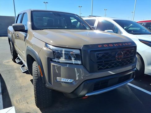 Used 2023 Nissan Frontier PRO-4X w/ Pro-4X Premium Package image 2