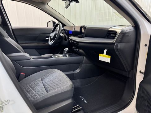 New 2026 Nissan Kicks SV w/ Charging Package image 25