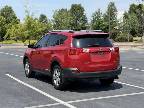 Used 2015 Toyota RAV4 XLE FWD image 5