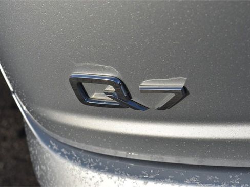 Used 2019 Audi Q7 3.0T Prestige w/ Prestige Package image 18