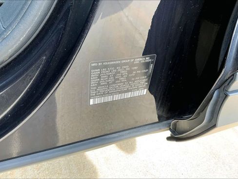 Used 2024 Volkswagen Atlas SE FWD image 33
