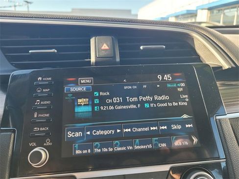 Used 2020 Honda Civic Touring image 24