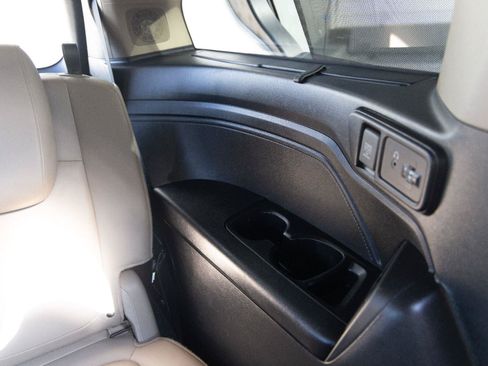 Used 2019 Honda Odyssey Elite image 34