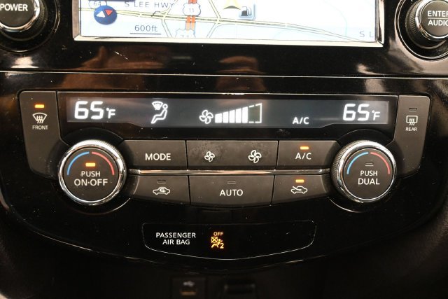 Used 2016 Nissan Rogue SV w/ SV Premium Package AWD/4WD image 23