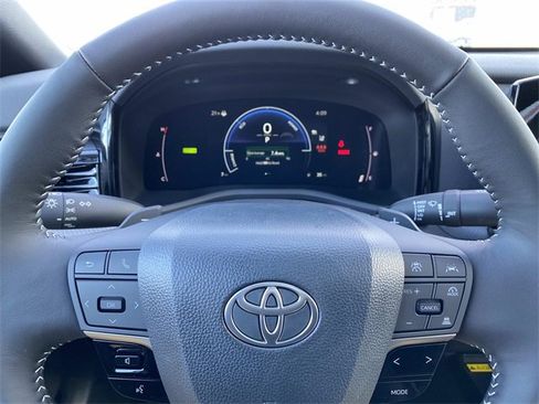 New 2026 Toyota Camry SE image 12