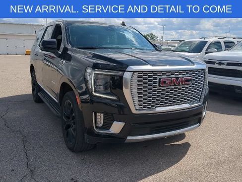 Used 2023 GMC Yukon Denali AWD/4WD image 9