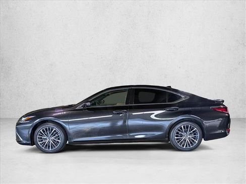 Used 2025 Lexus ES 300h w/ Premium Package FWD image 9