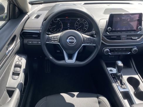 New 2025 Nissan Altima 2.5 SV image 35