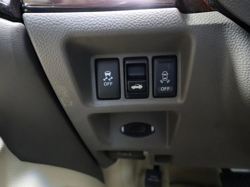 Used 2011 INFINITI G37 Journey w/ Premium Pkg image 17