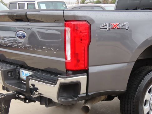 Used 2023 Ford F250 XLT image 12