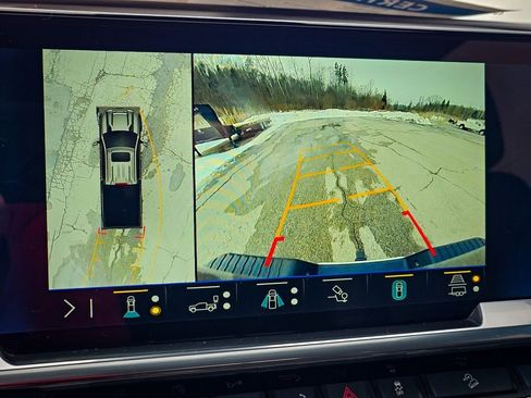 Certified 2024 Chevrolet Silverado 2500 LTZ w/ LTZ Convenience Package image 26