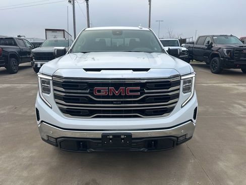 Used 2024 GMC Sierra 1500 SLT w/ SLT Premium Plus Package image 4