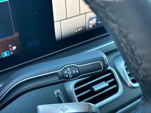 Used 2025 Mercedes-Benz GLE 350 4MATIC image 30