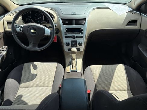 Used 2011 Chevrolet Malibu LS FWD image 10