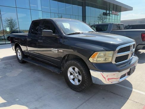 Used 2021 RAM 1500 Tradesman w/ Chrome Plus Package RWD image 9