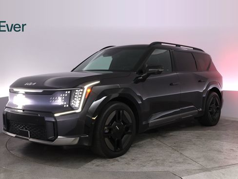 Used 2024 Kia EV9 GT-Line AWD/4WD image 2