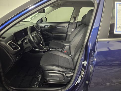 Used 2024 Kia Seltos S FWD image 8