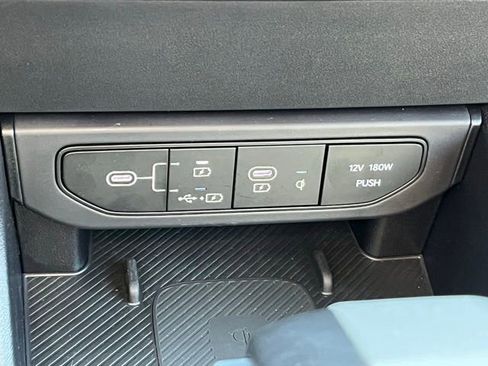 Certified 2025 Kia K4 EX image 25