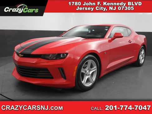 Used 2018 Chevrolet Camaro LT image 1