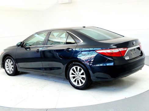 Used 2016 Toyota Camry XLE image 4