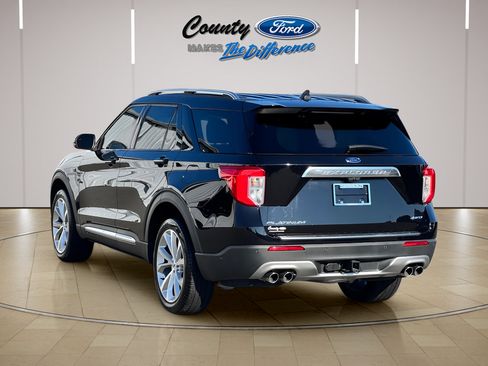 Used 2023 Ford Explorer Platinum w/ Technology Package AWD/4WD image 7