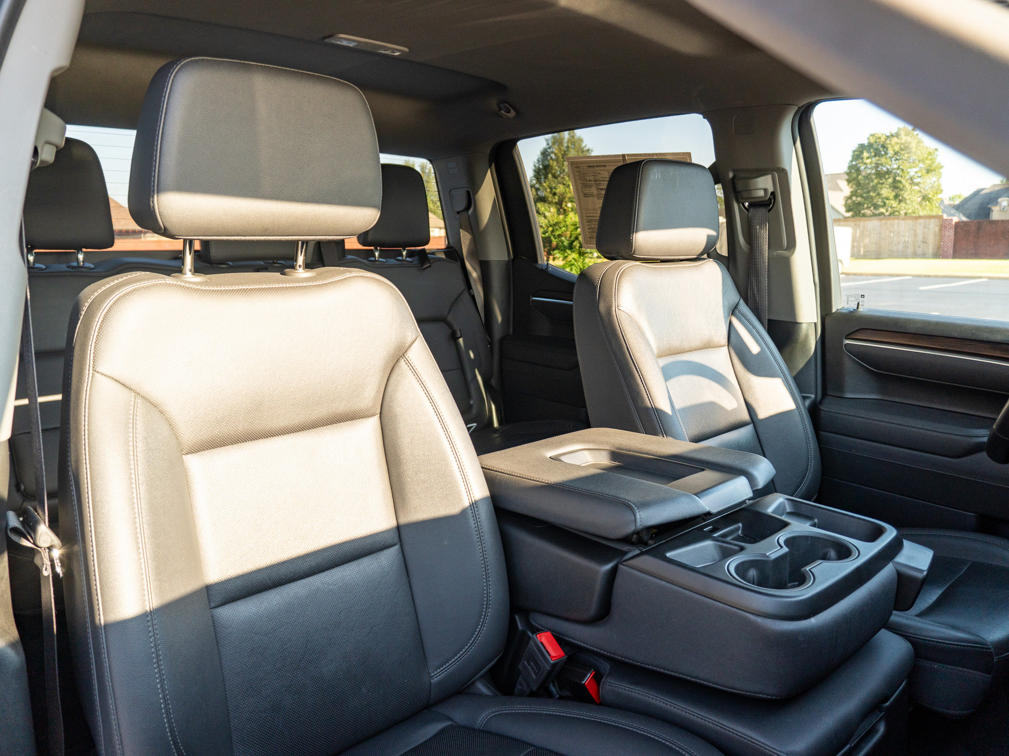Used 2025 GMC Sierra 1500 SLT AWD/4WD image 19