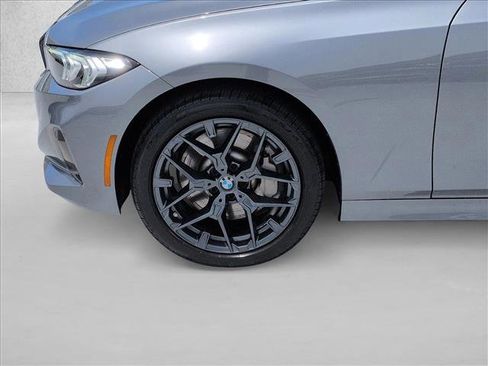 Used 2025 BMW 330i xDrive Sedan w/ M Sport Package AWD/4WD image 25