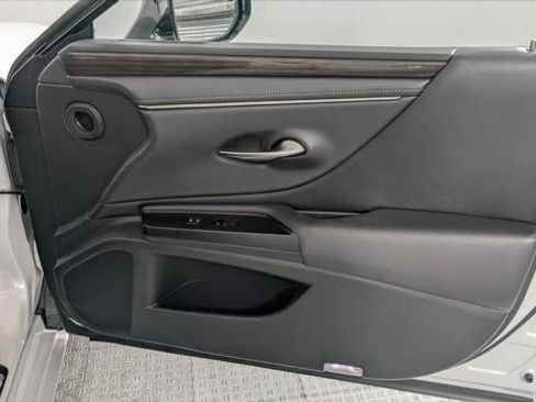 Used 2019 Lexus ES 350 w/ Premium Package FWD image 23