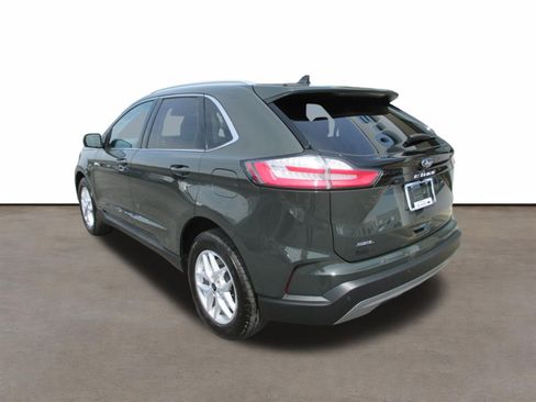 Used 2024 Ford Edge SEL w/ Convenience Package AWD/4WD image 3