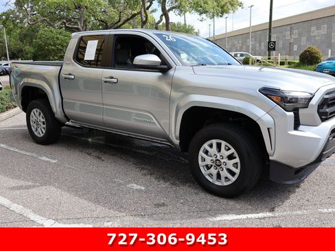 Used 2026 Toyota Tacoma SR5 AWD/4WD image 11