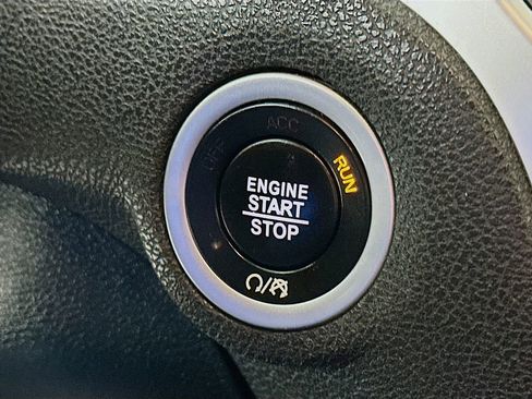 Used 2019 Chrysler 300 Touring w/ Sport Appearance Package image 19