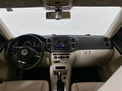 Used 2017 Volkswagen Tiguan Wolfsburg Edition image 22