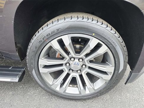 Used 2017 GMC Yukon Denali w/ Open Road Package image 21