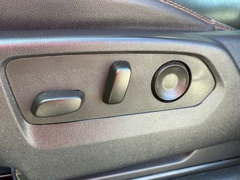 Used 2023 GMC Sierra 1500 AT4 w/ Technology Package image 29