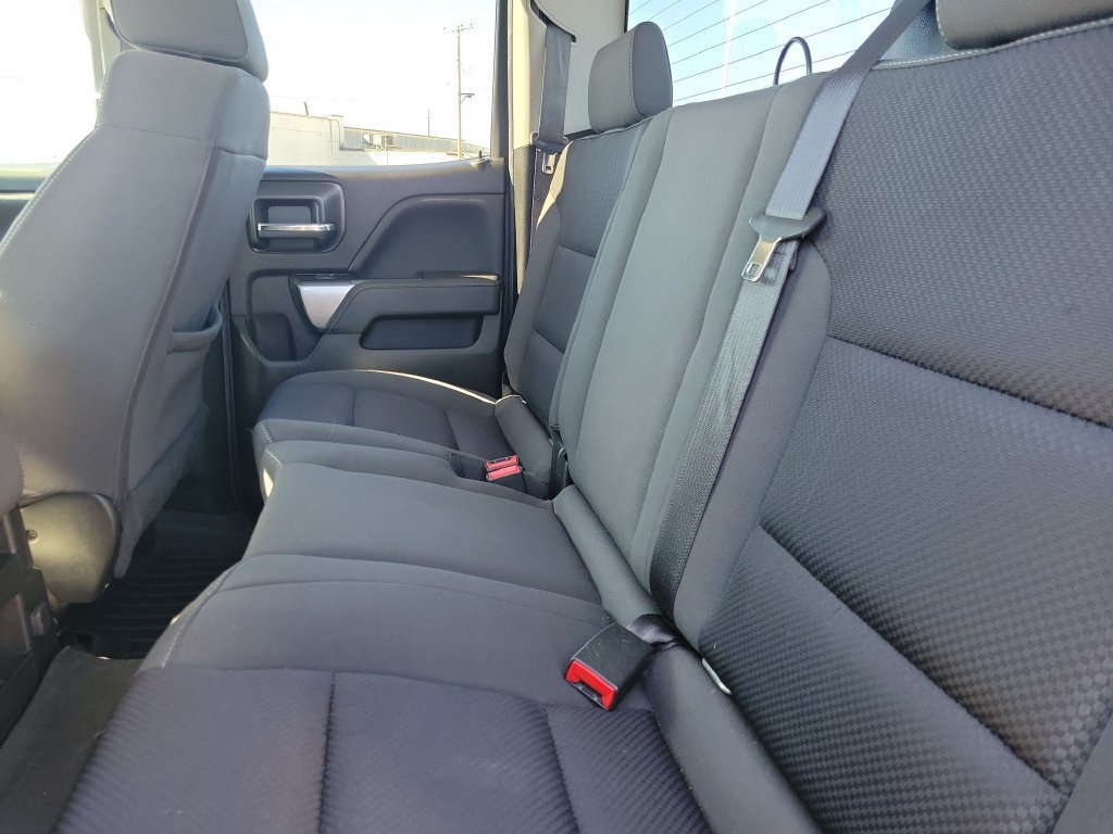 Used 2018 Chevrolet Silverado 1500 LT w/ All Star Edition AWD/4WD image 11